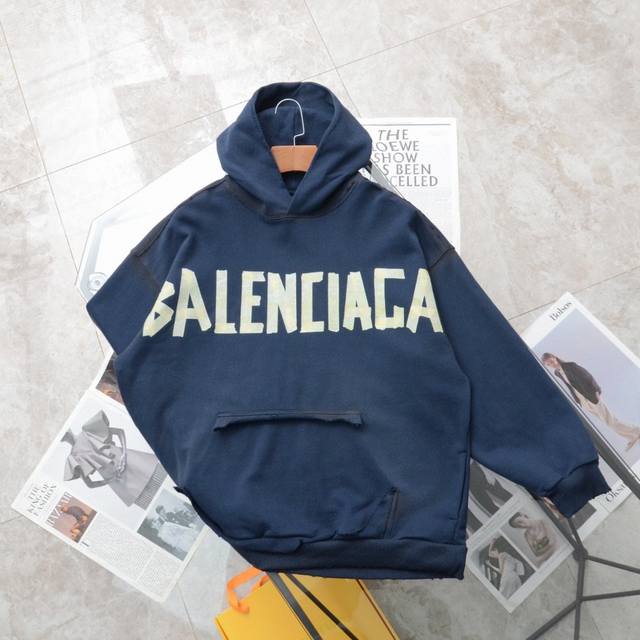 纯原臻品 顶级复刻 Balenciaga巴黎世家新款黄色胶带印花logo做旧水洗暗蓝色破坏连帽卫衣帽衫 - 颜色：暗蓝色 - 购入原版开模打造，全套定制辅料，细