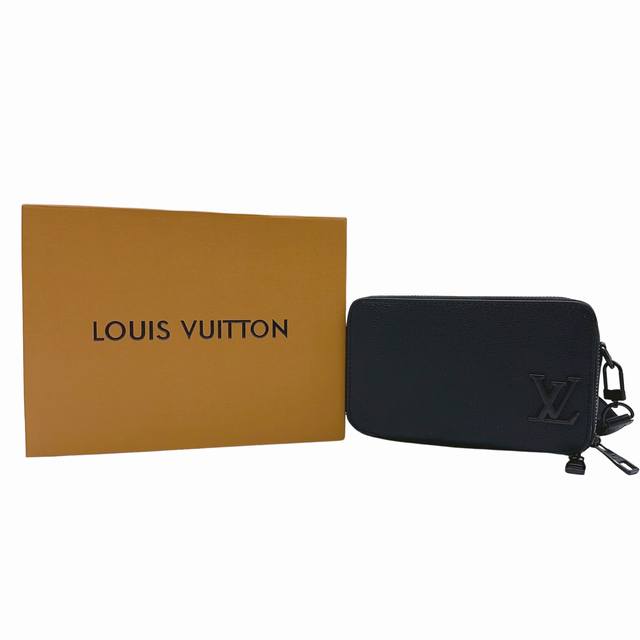 Louis Vuitton Alpha Wearable系列 可拆卸可调节肩带 粒面牛皮革 钱夹单肩包斜挎包！Lv Shake 40 毫米双面腰带，编码：M05