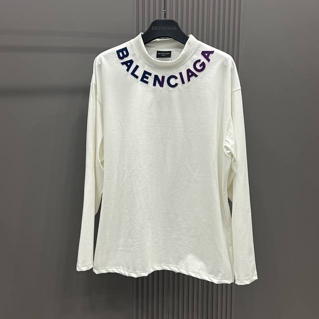 Balenciaga 巴黎世家25Ss渐变毛巾绣巴黎经典字母牙刷秀工艺 采用320克平纹双纱面料440克十字螺纹 领条全包上肩 大厂工艺0领口采用二本针走线 平