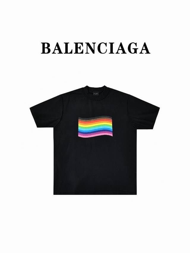 Balenciaga 巴黎世家 Blcg 24Ss 反穿彩虹条印花短袖t恤 原 6,900购买，精纺平纹面料、赃污油墨印花、洗水做旧效果、石磨破洞设计、大廓形版