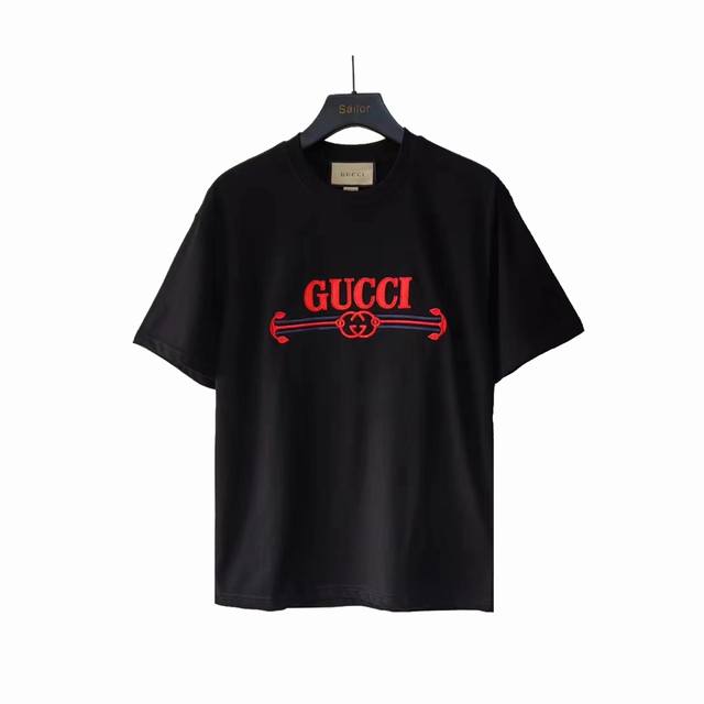 实拍细节图 +尺码表 Gucci 古驰 双g相扣字母刺绣拉带t桖 Logo标识精致升级，灵感源自八十年代复古 原版面料 官方同款 短袖t恤 定制260克同缸染面