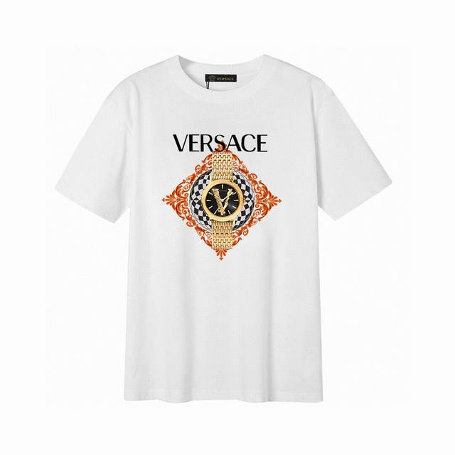 Versace 范思哲大金手表短袖t恤,简单的设计看起来特别大方！版型剪裁特别有讲究！上身很洋气显瘦内搭外穿都看高密针织圆领设计，平整简约！亲肤透爽！T恤面料的