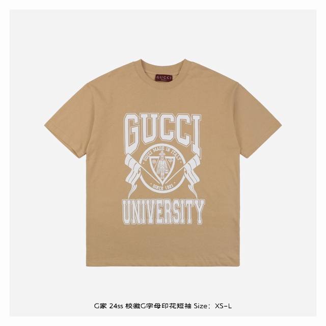 Gucci 古驰 24Ss 校徽g字母印花短袖 面料采用230克重精梳棉，定制32支1*1螺纹，成衣两遍水洗处理，面料舒适亲肤无异感，定制定染面料，纺织密度高， - 点击图像关闭