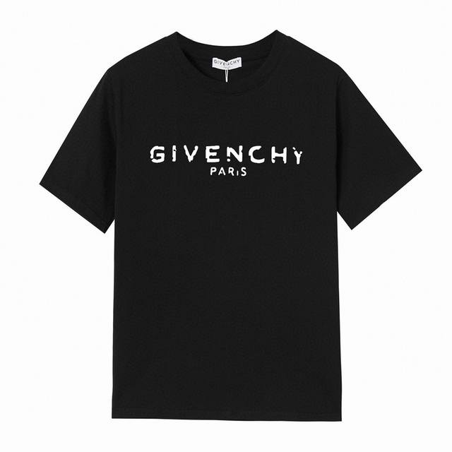 Givenchy 纪梵希字母短袖t恤,简单的设计看起来特别大方！版型剪裁特别有讲究！上身很洋气显瘦内搭外穿都看高密针织圆领设计，平整简约！亲肤透爽！T恤面料的柔