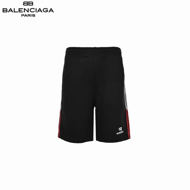 Balenciaga 巴黎世家 23Ss 刺绣logo短裤 采用订色订染毛圈纯棉卫衣面，420G双股双纱，手感舒适 进口针织针梳棉进行制作，厚度适中，有垂感又有