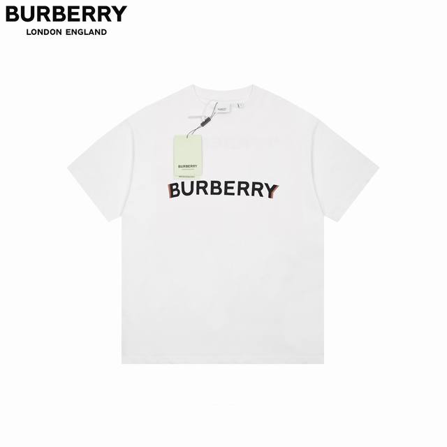 巴宝莉 Burberry 24Fw 伦敦限定重影短袖 简约风整体图案简洁大方而又不失格调手感舒适顺滑 宽大的oversize字母t恤给人最深印象能真正展现出属于