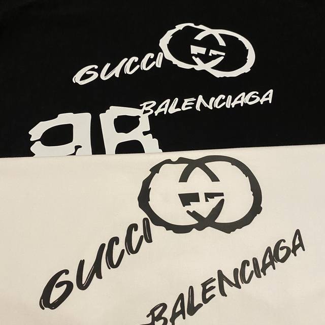 控 巴黎世家balenciaga 双g双b联名古驰gucci经典款宽松字母印花情侣短袖 情侣同款 定织定染一致260G纯棉双纱面料 同缸零色差领口螺纹 四针六线