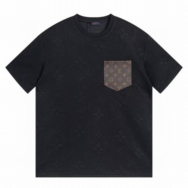 特价 顶级复刻 白色齐 Louis Vuitton 路易威登 24Ss 新品浮雕压花老花logo圆领短袖 官网同步 男女同款 面料：定制260G同缸染纯棉面料手