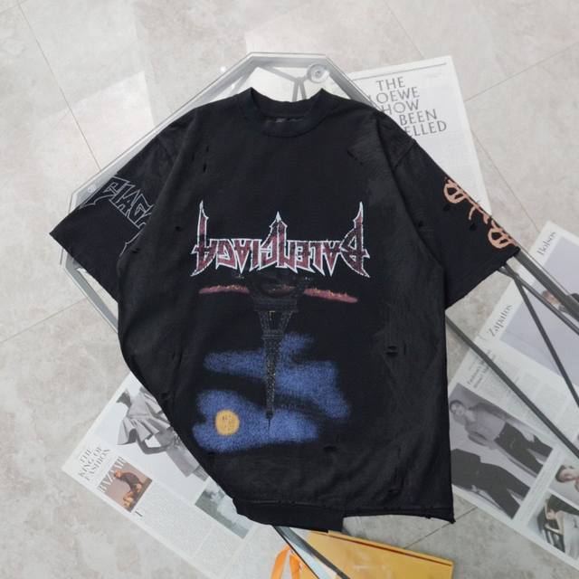 纯原臻品 顶级复刻 Balenciaga 巴黎世家水洗做旧款倒立夜景铁塔圆领短袖t恤 - 款号：B19 - 颜色：水洗黑 - 购入原版开模打造，全套定制辅料，细