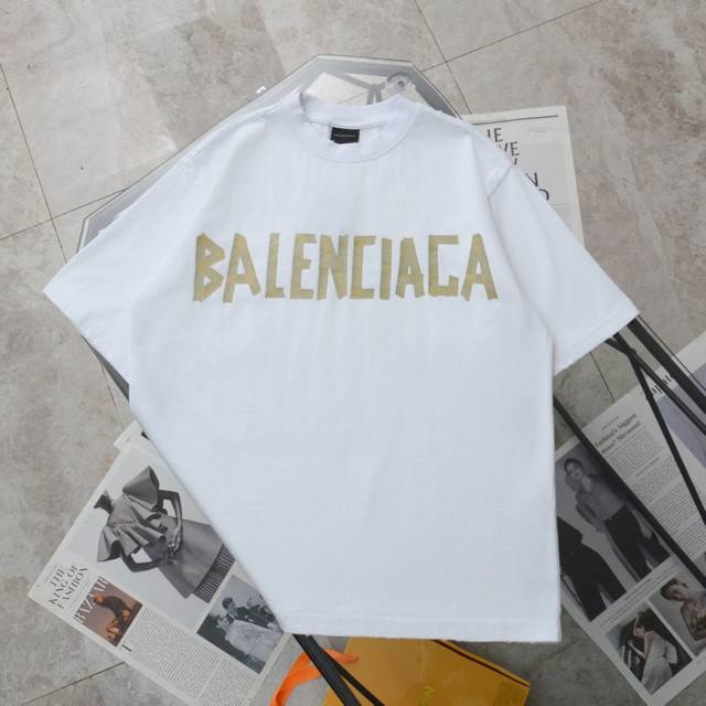 纯原臻品 顶级复刻 Balenciaga 巴黎世家 经典款重工胶带拉浆做旧破洞印花圆领短袖t恤 - 款号：36801 - 颜色：黑色 白色 - 购入原版开模打造