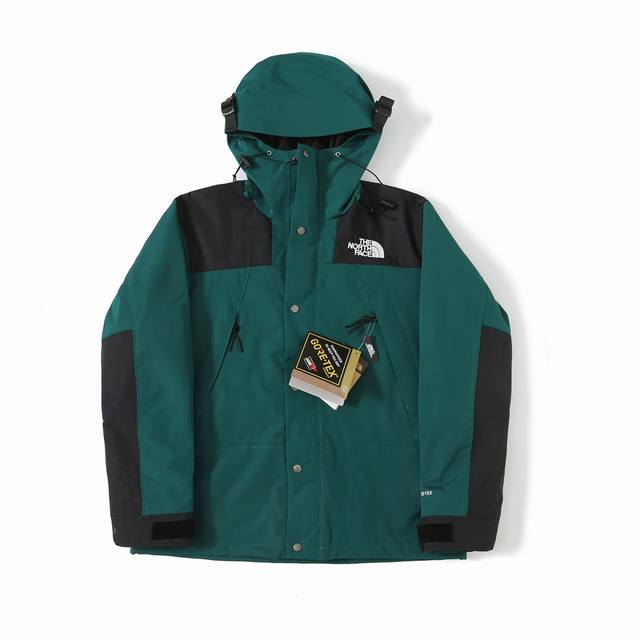 顶级品质 区别通货 Thenorthface北面1990经典款户外防水冲锋衣登山夹克# 今年的冲锋衣升级了所有的配件面料以及工艺品质！ 为了还原zp的一切质感今