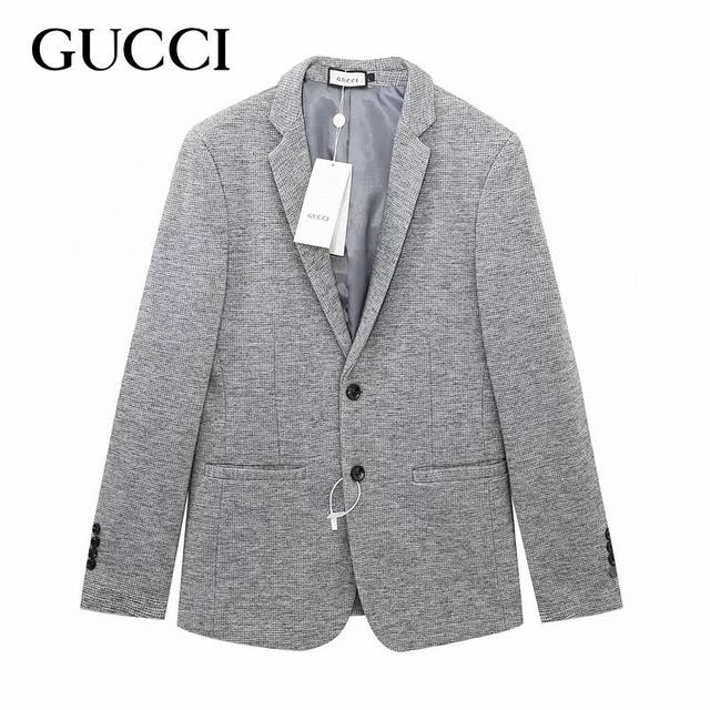 Gucci 古驰2024早秋季男士修身版型华夫格西服， 奢侈品牌两粒扣华夫格西装，先水洗再裁剪！质感厚实，柔软舒适。经典黑色西服。男士衣橱里必备款，西服彰显你的