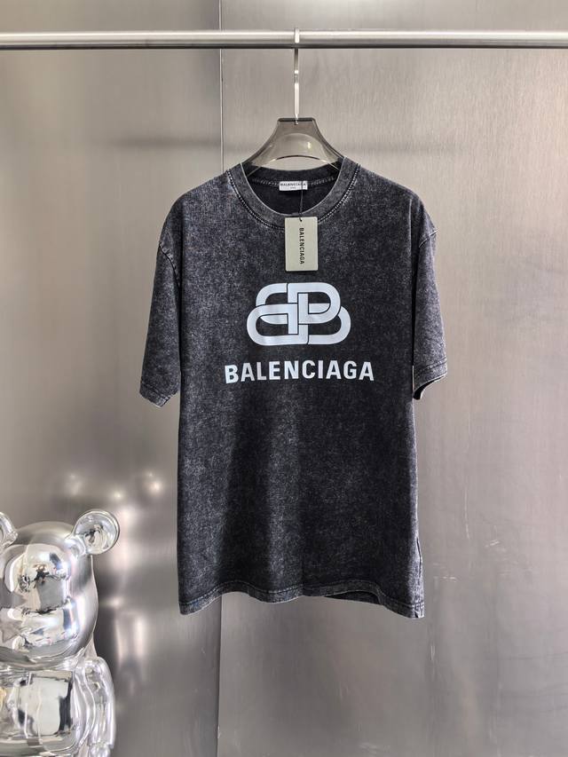 高版本 Balenciaga 巴黎世家24Ss经典锁扣水洗全棉双纱t恤 - 详情： 顶级复刻版本 颜色：水洗黑 尺码：Xs S M L Xl 款号：2598 -