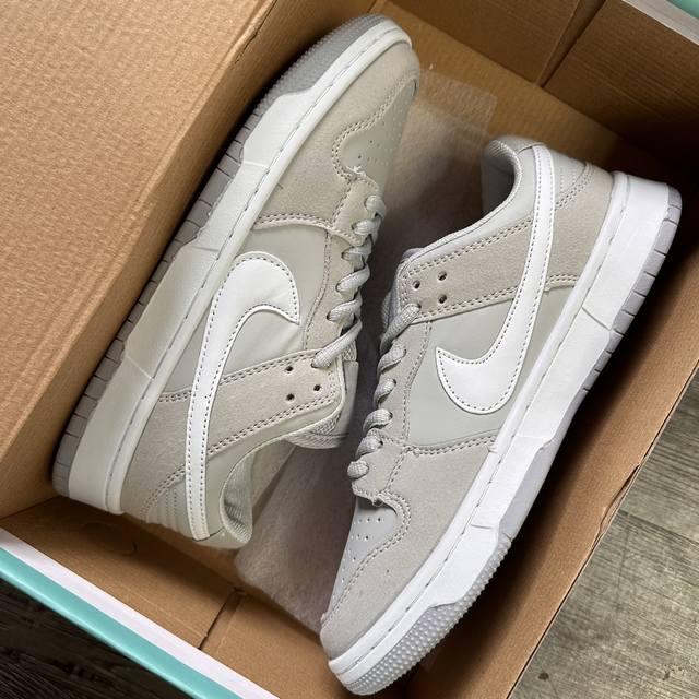 供货价: Dunk系列团购版,原盒真标 Nike Sb Dunk Low Sb 北极狐 码数36-44 男女现货