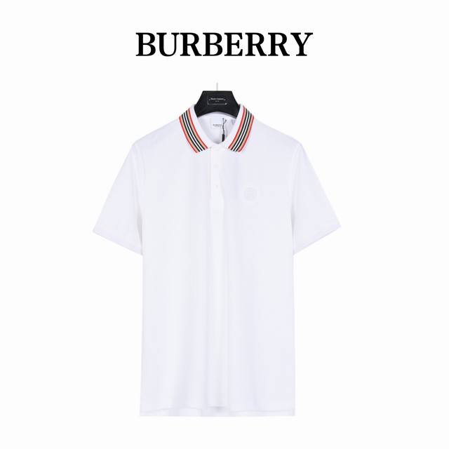 Burberry 巴宝莉 经典领口条纹标识刺绣短袖polo衫 选用棉质珠地网眼布打造，定制材质260G长绒棉。衣领为双系统提花定织扁机制成，有弹性，不变形。衣服