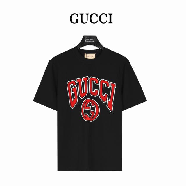 Gucci 古驰 红色双g字母大logo印花短袖t恤 购入原版开模打造，全套定制辅料，细节决定成败。 面料:规格采用实打实 %纯棉针织定织定染 属于高敏感特殊色