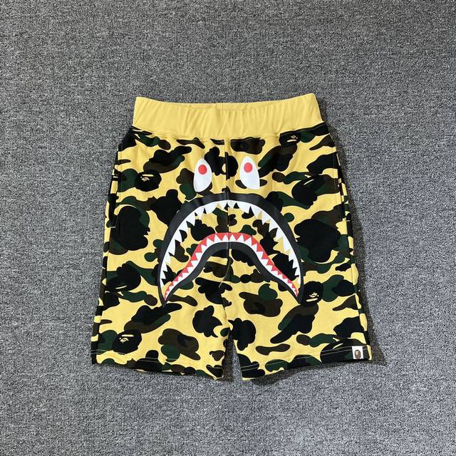 Bape 1St Camo Shark Sweat Shorts 经典迷彩鲨鱼短裤 340克纯棉定制面料 Zp开版 情侣款：M Xxl 黄迷彩 绿迷彩 紫迷彩