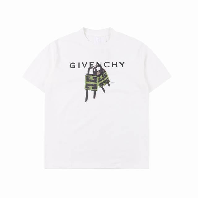 GIVENCHY 纪梵希 23ss 锁头字母印花短袖 采用50支双股精梳棉面料，32支索罗纳螺纹，进口白墨直喷工艺，字母处使用刻字膜压烫，定制辅料 Size ：