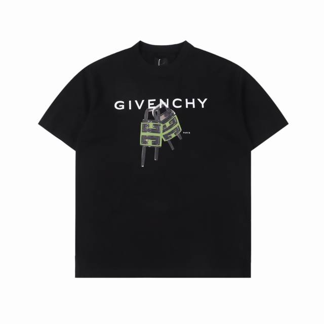 GIVENCHY 纪梵希 23ss 锁头字母印花短袖 采用50支双股精梳棉面料，32支索罗纳螺纹，进口白墨直喷工艺，字母处使用刻字膜压烫，定制辅料 Size ：