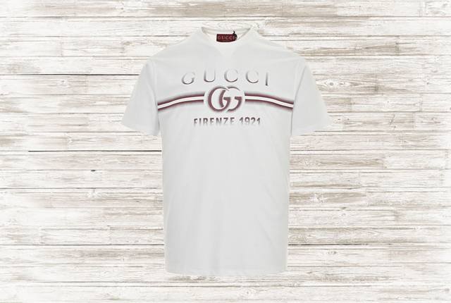 爆款上新☆ 轻奢推介 Gucci 古驰 24ss 渐变字母logo短袖 进口百分百纯棉面料，穿着舒适透气 胸前印花清晰细腻，非小工厂可比 档次高很有质感，简单大