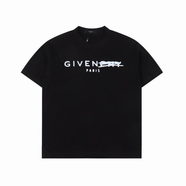 Givenchy 纪梵希 24SS 涂改字母短袖T恤 面料采用定制240g 26支特滑双股精棉平纹高密无尘全棉布料。前幅高密度加厚，走线平整，代工品质，全套定制