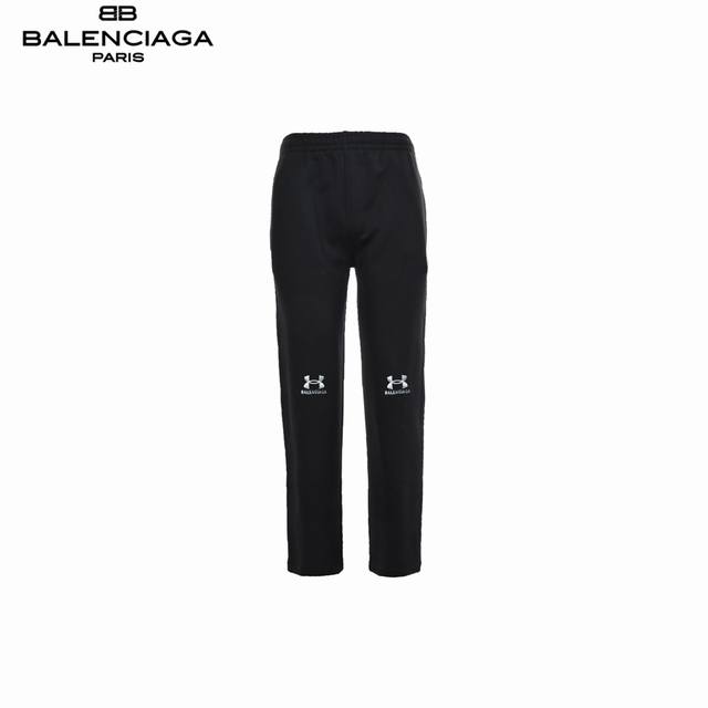 Balenciaga 巴黎世家 24ss 安德玛联名刺绣0g0直筒长裤 采用订色订染毛圈纯棉卫衣面，420g双股双纱，手感舒适 进口针织针梳棉进行制作，厚度适中