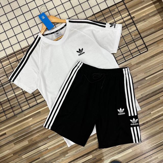 上新 万针刺绣logo三叶草三条杠两件套夏季情侣款男女同款阿迪达斯adidas套装短袖短裤不单卖两件套青年男士短袖短裤女士短袖T恤短裤休闲运动套装 Adidas