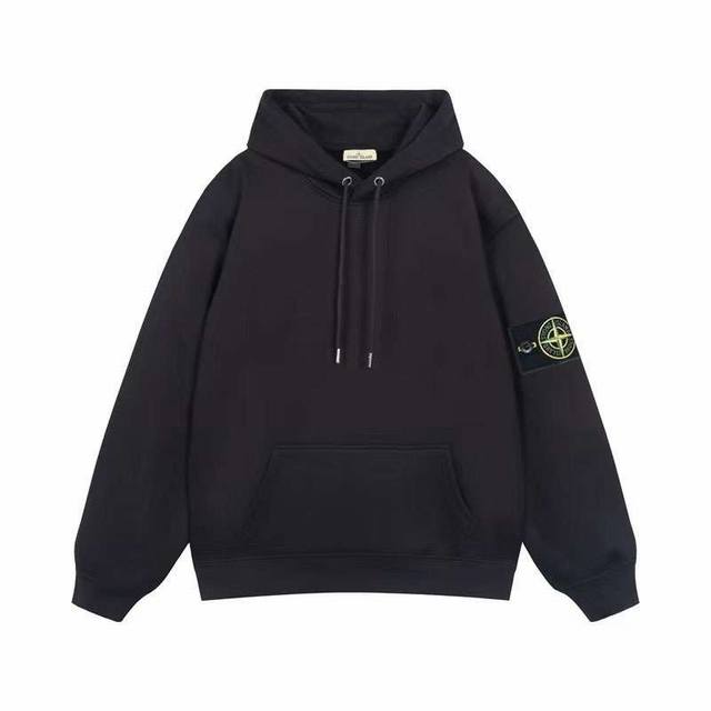 Stone Island 石头岛 24新款 基础款帽衫卫衣男女同款 顶级版本 三标采用原版1:1复刻 品质绝对棒 Stone Island 作为一个高街意大利奢