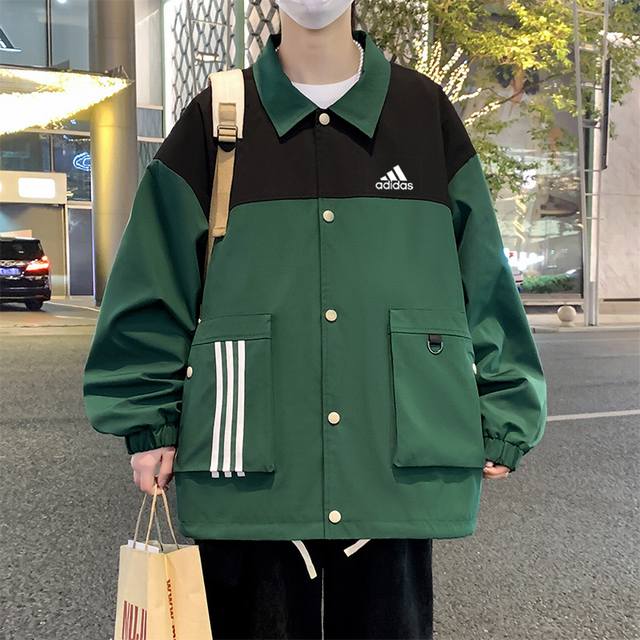 ADIDAS 阿迪达斯海外官网最新款户外登山服冲锋衣夹克外套，男女同款， 户外登山外套，最新科技面料，轻薄而耐磨，防风防水且透气，适合多种活动穿着，经典印花lo