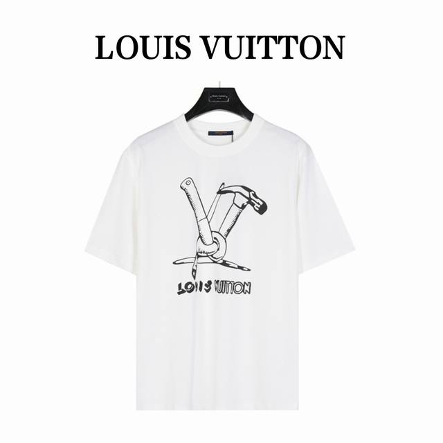 LouisVuitton 路易威登 锤子工具短袖T恤 男女同款全新美学灵感趣味设计,渠道性质精品。让整体造型设计更加优雅时尚，今夏最火系列，无数明星潮人追捧。裁