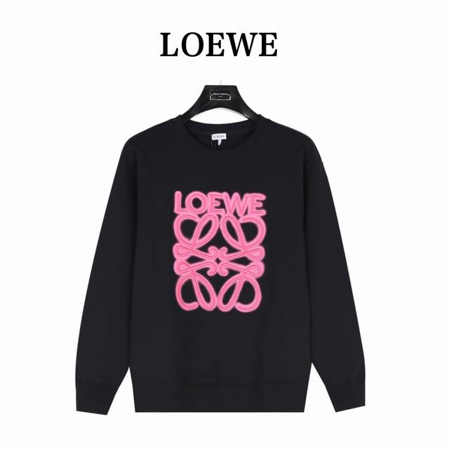 LOEWE 罗意威 霓虹刺绣荧光粉圆领卫衣 Logo精致升级，灵感源自八十年代复古原版面料 官方同款手感非常舒服春夏最新砖柜同步 时尚又个性 超级百搭好看的一款