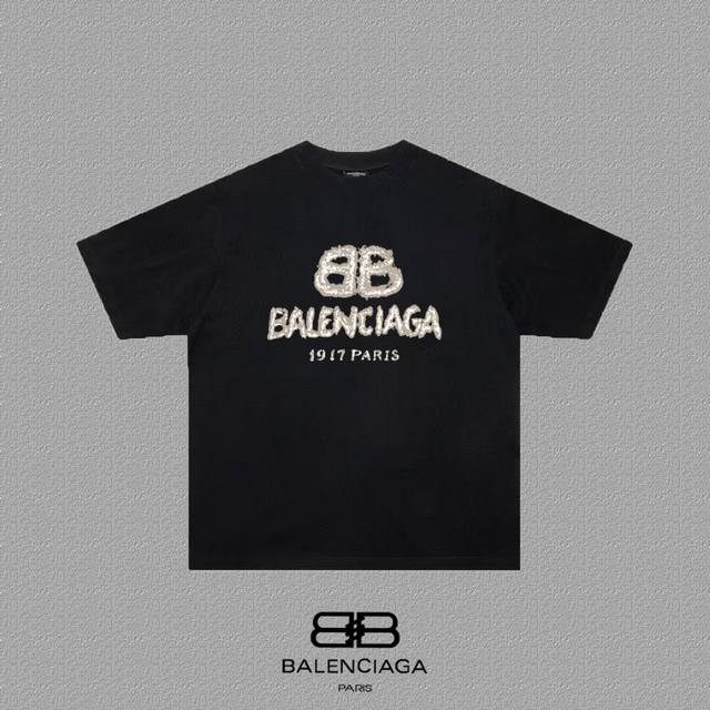 BALENCIAGA 巴黎世家 巴黎字母印花短袖T恤 定织定染280克精梳棉重磅面料 螺纹零色差 细节完美 区别市面通货版本 欢迎对比 男女同款 上图必卖款 颜