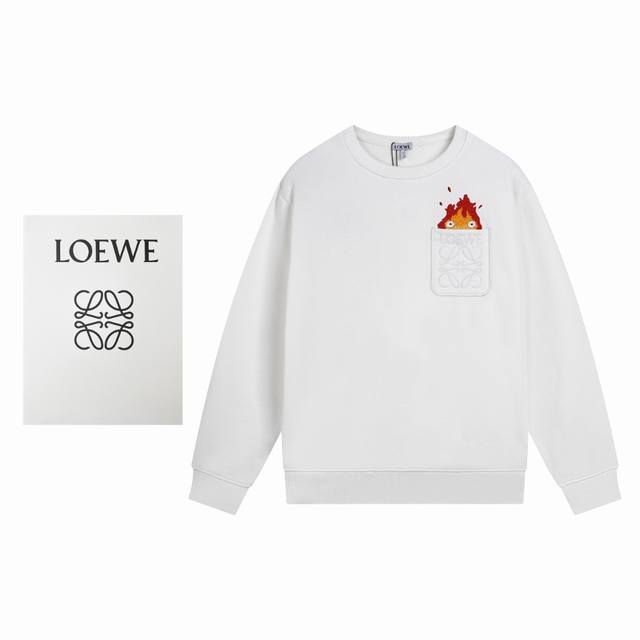 Loewe 罗意威23ss 宫崎骏联名系列 哈尔的移动城堡 火苗刺绣人偶乇长袖卫衣 采用400克精梳爽滑棉 手感舒适柔软 领口螺纹定染加厚 久穿不变形 三标齐全