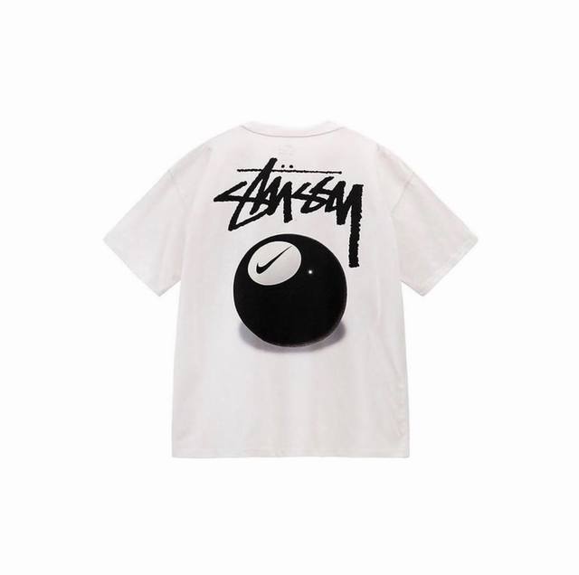 上新款号：S007 STUSSY 斯图西 Nike x Stussy 联名款 FW22 字母黑台球印花运动短袖T恤 原版打造 细节高控 -面料精选230g纯棉面