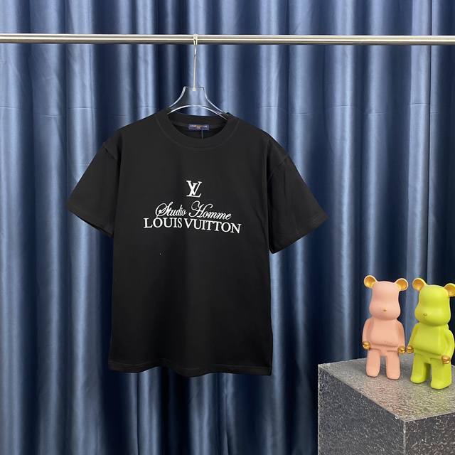 Louis vuitton 路易威登] 2024FW春夏新款 lv字母印花短袖T恤 280克双纱26支纯棉面料 四标齐全 带logo包装袋+雪梨纸 男女同款 颜