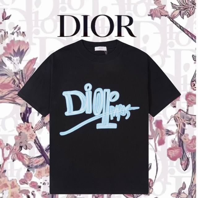 DIOR迪奥 秀场限定短袖T恤 定制240克同缸染面料 手感非常舒服 春夏最新砖柜同步 OS落肩版型 时尚又个性 超级百搭好看的一款 男女都非常合适 人手必备款