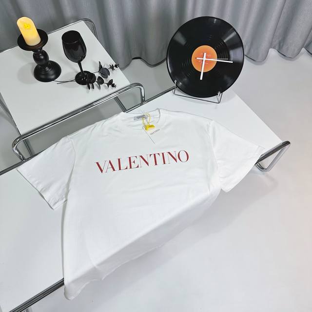 高端品质 VALENTINO 2024 Fall 春夏系列 LOGO标识字体短袖T恤 区别市场其他版本 定织240G双纱纯棉面料 OS版型 全套辅料 男女同款