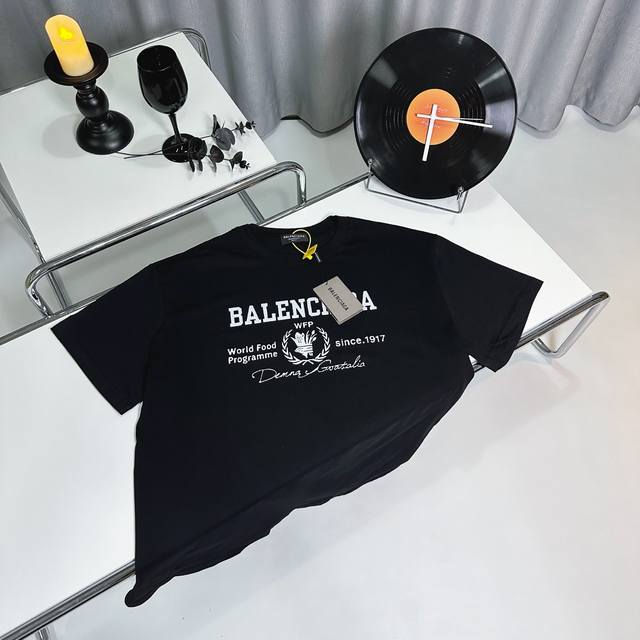 高端品质 Balenciaga 2024 Fall 春夏系列 麦穗标识短袖T恤 区别普通印花 定织240G双纱纯棉面料 OS版型 全套辅料 男女同款 size：