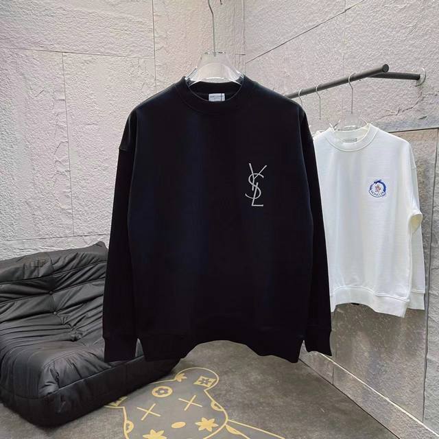 YSL*圣罗兰2024秋冬新款 字母logo绣花 定制面料 圆领卫衣 男女同款 尺码：S M L XL XXL 五个码 颜色：黑色 白色