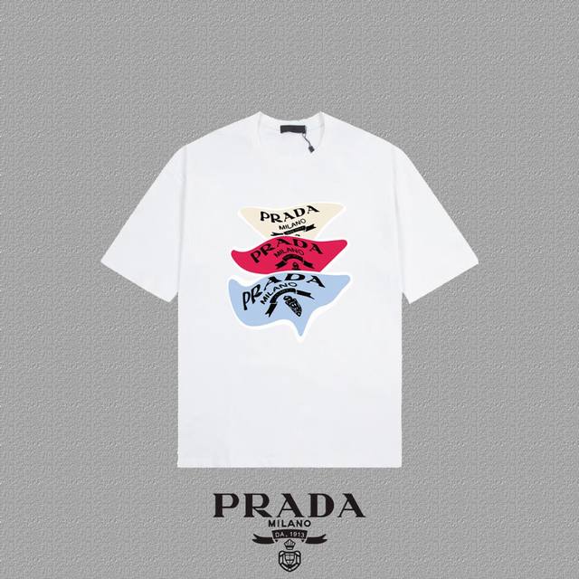 Prada 普拉达] 2024FW短袖T恤 LOGO印花 高端32s双纱260克面料 重磅面料 定制拉架罗纹同缸同染 三标齐全 男女同款 颜色：黑色 白色 尺码