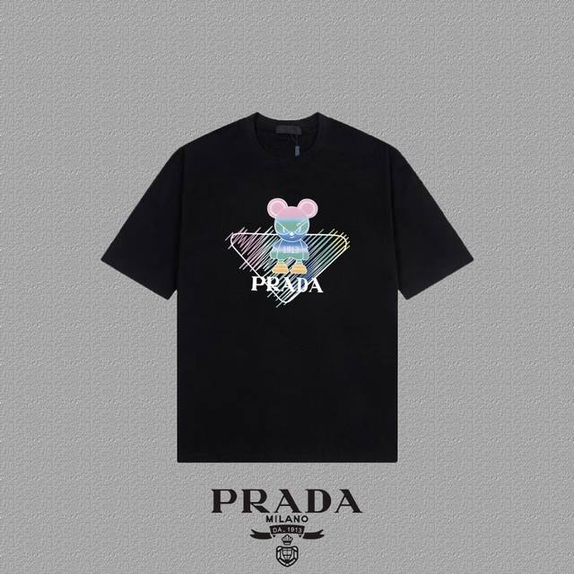 Prada 普拉达] 2024FW短袖T恤 LOGO印花 高端32s双纱260克面料 重磅面料 定制拉架罗纹同缸同染 三标齐全 男女同款 颜色：黑色 白色 尺码