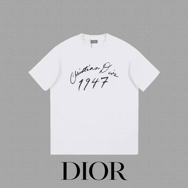 DIOR 迪奥] 2024FW短袖T恤 LOGO印花 高端32s双纱260克面料 重磅面料 定制拉架罗纹同缸同染 三标齐全 男女同款 颜色：黑色 白色 尺码：X