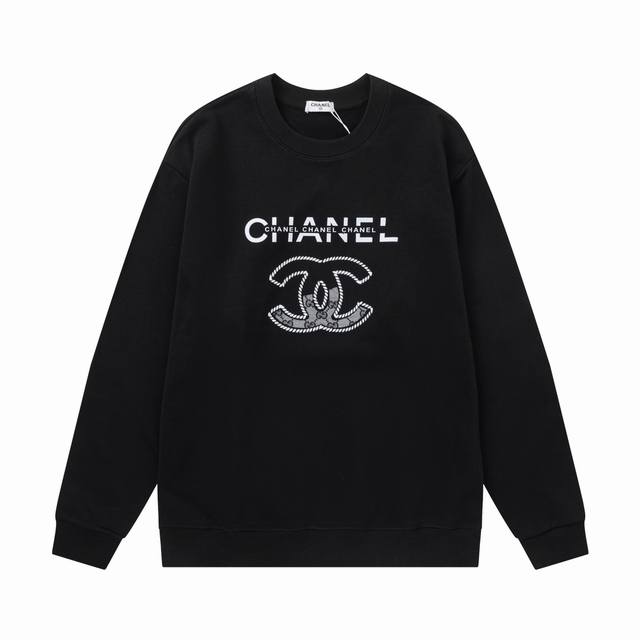 CHANEL 香奈儿 2024秋冬新款 定制420g毛圈面料 数码喷印植绒贴布字母logo 男女同款 圆领卫衣 颜色：黑 白 尺码：XS-L