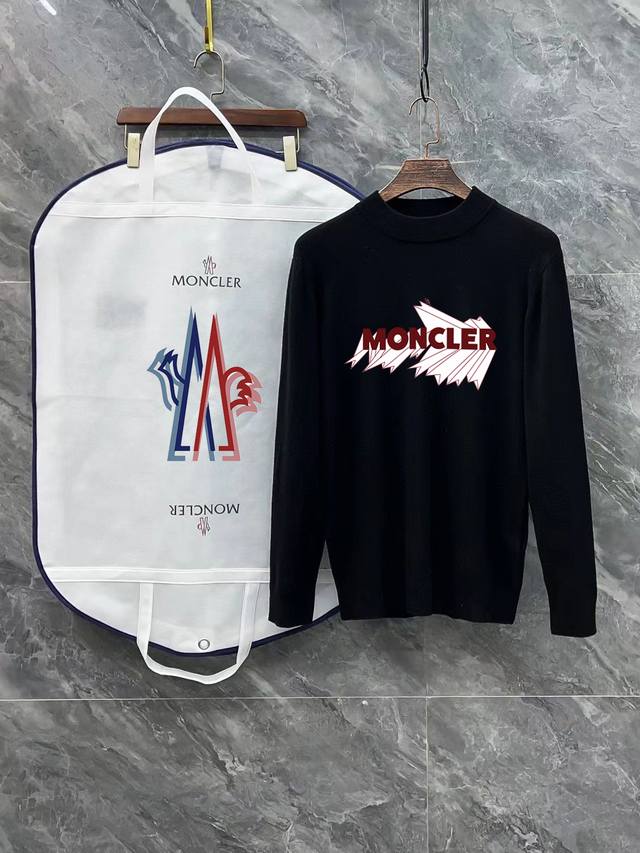 Moncler 蒙口3标齐全 官网同款进口印花半高领毛衣 精品羊毛混纺毛衫 男女款高端定制臻品系列 隶属品牌高端主线 专利顶级纱线混纺 以创新来阐释常规款式 面