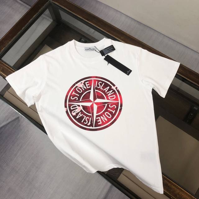 Stone Island 石头岛 2024最新款T恤，情侣款～原单狠货，时尚休闲爆款短t，特供定制棉质面料～ 全棉T恤 ～经过预洗 防止出现变形缩水问题 上身体