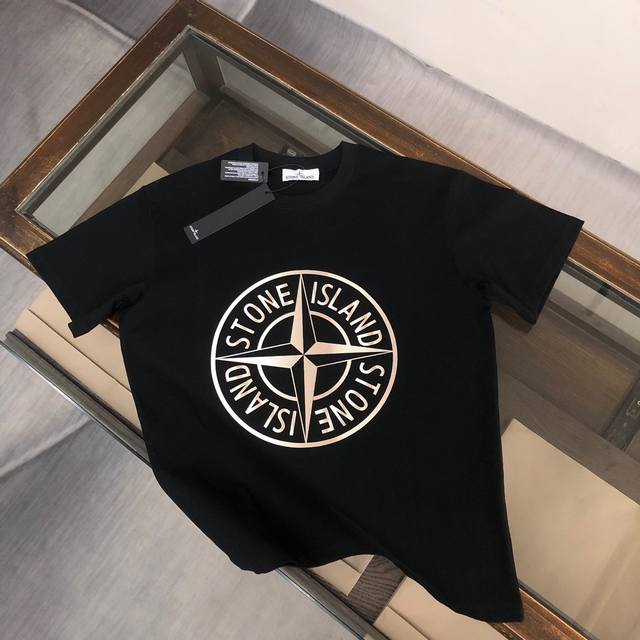 Stone Island 石头岛 2024最新款T恤，情侣款～原单狠货，时尚休闲爆款短t，特供定制棉质面料～ 全棉T恤 ～经过预洗 防止出现变形缩水问题 上身体