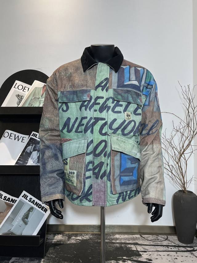 款号W01 官网品质 斯图西 STUSSY 24FW SHOP JACKET ALFONSO艺术家涂鸦联名夹克外套 男女同款花色！耗时3个月，众多网红明星上身