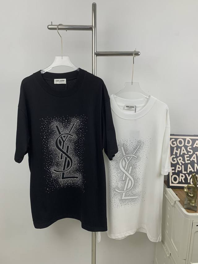 款号A318 新款YSL Saint Laurent Paris 圣罗兰SLP经典印花灰logo短袖T恤 YSL基础款短T，简约百搭常青款，LOGO设计，永不过