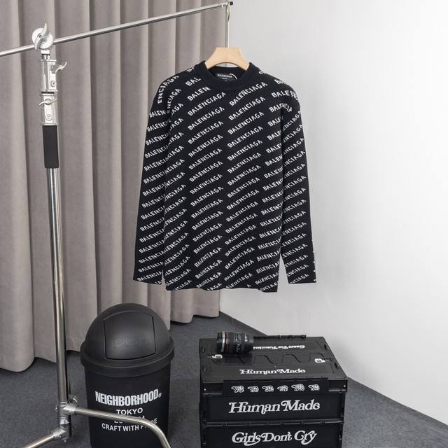 重磅高版本 款号：AD61 Balenciaga 巴黎世家23ss新款提花小字母羊毛针织衫毛衣 OS版型 男女同款 整衣500克重磅 秒杀市场通货 毛料采用7针