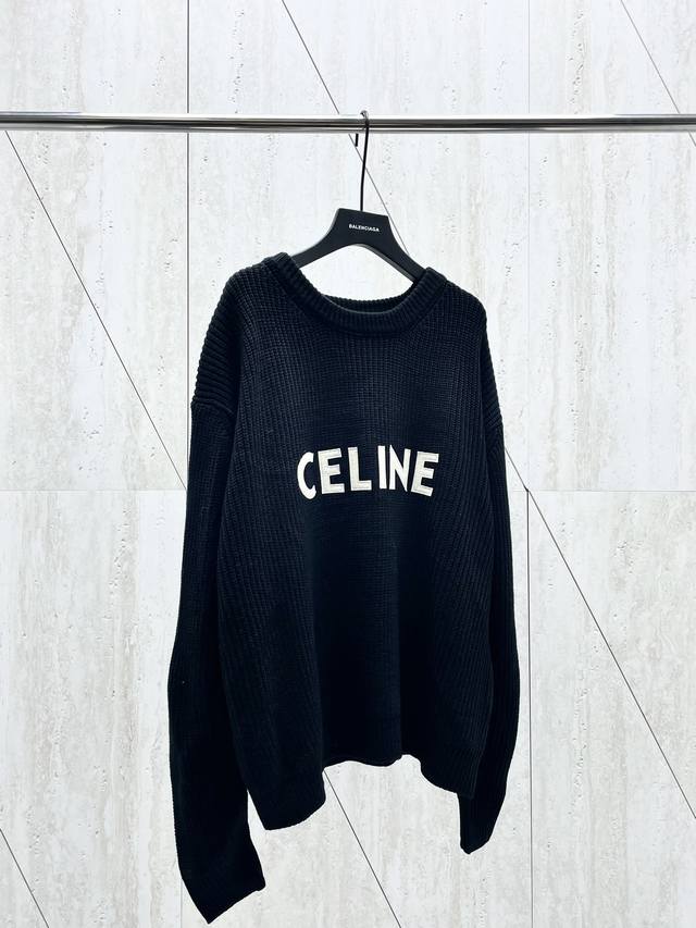 Celine 赛琳经典胸前贴标毛衣#82087 Size：S M L 颜色：绿色 黑色 灰色